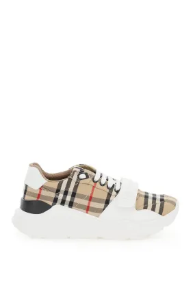 check sneakers