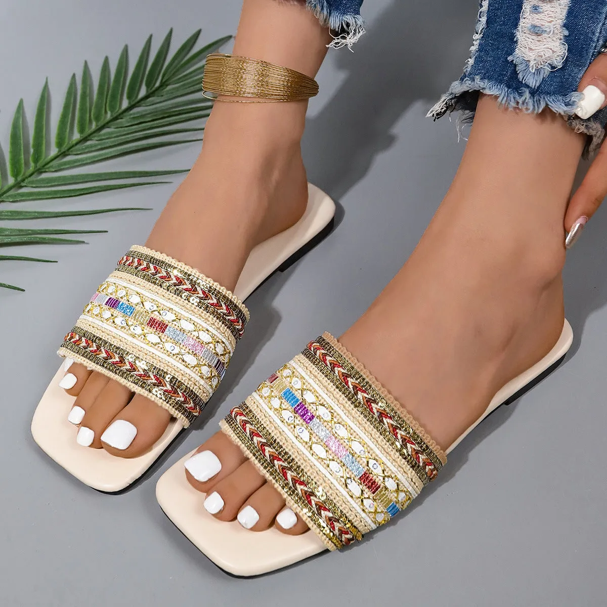 Fashionable Classic Flat Sandals