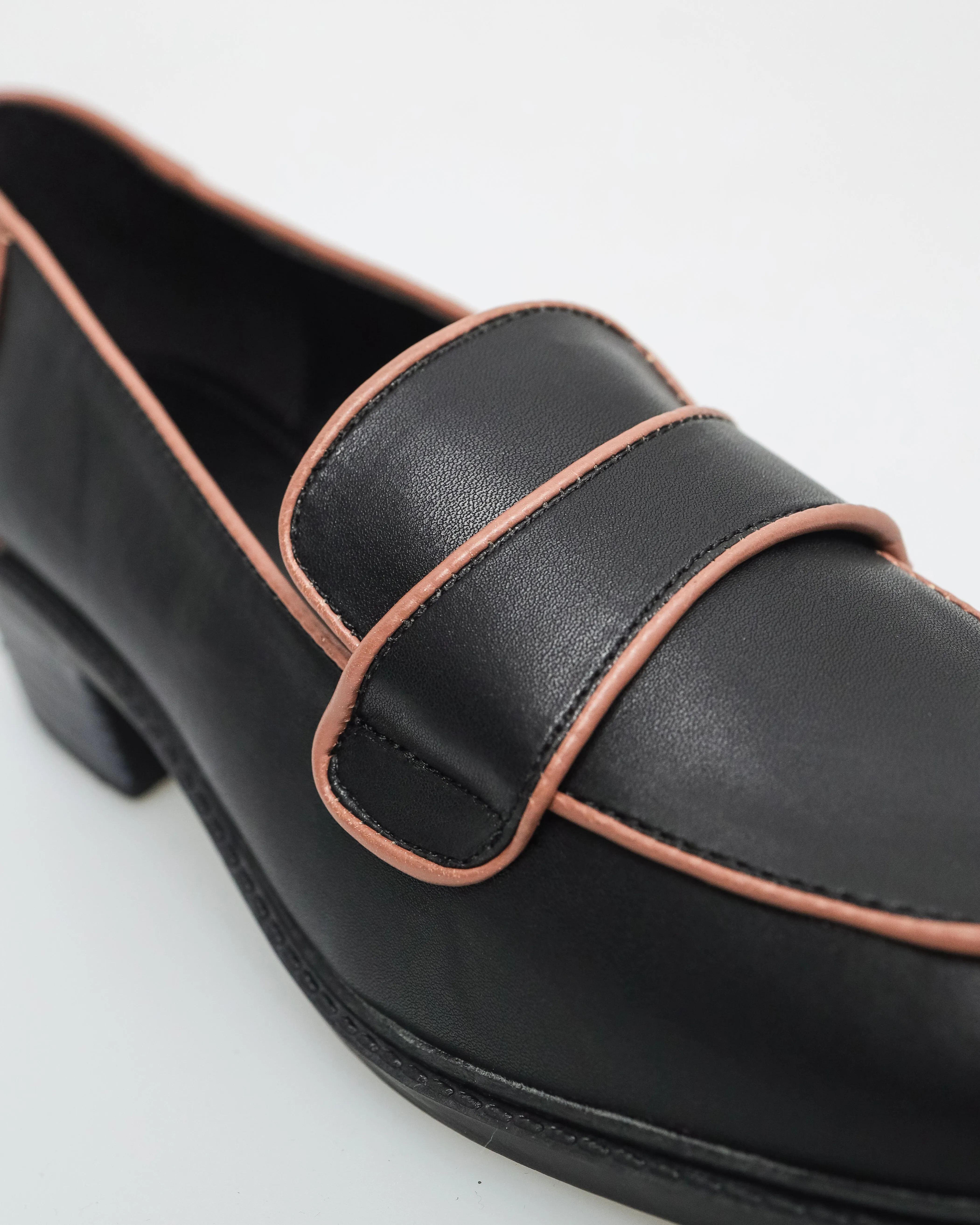 Tomaz FL040 Ladies Two Tones Loafers