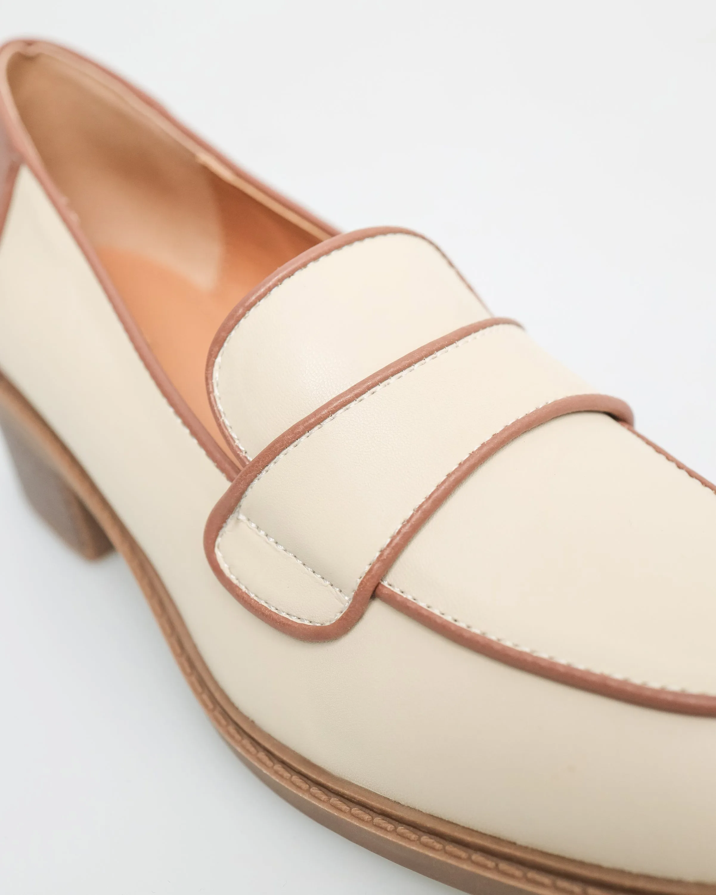Tomaz FL040 Ladies Two Tones Loafers